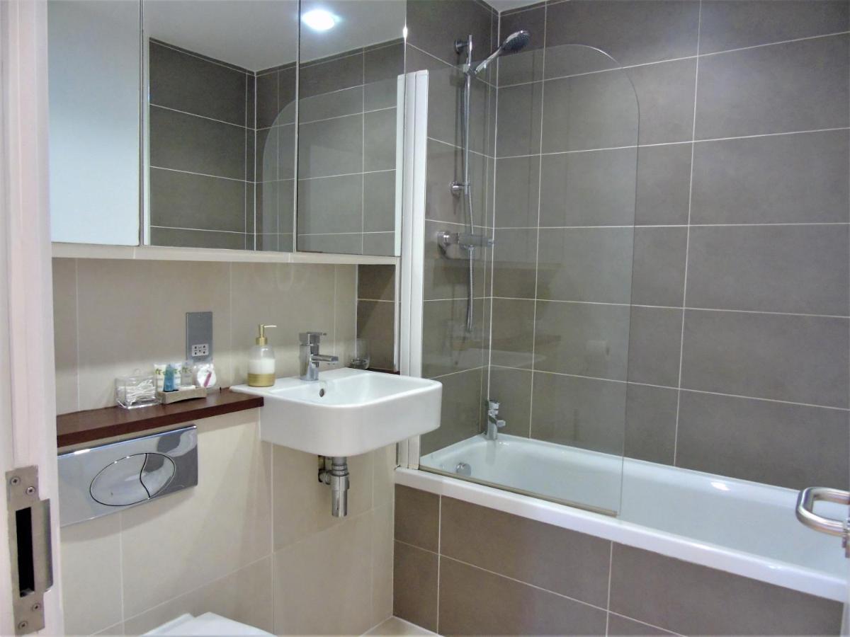 Seaview, Luxury Apartment, 2 Min Walk To Porth New Quay