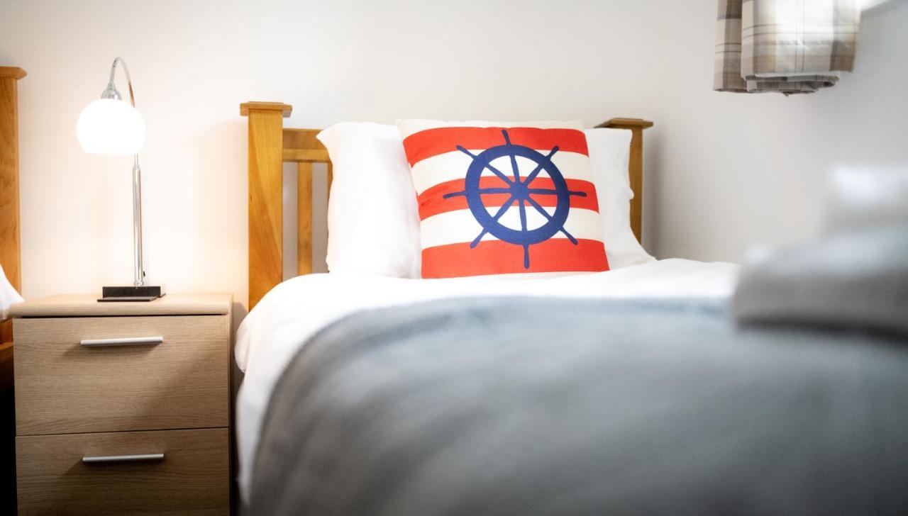 Seaview, Luxury Apartment, 2 Min Walk To Porth * New Quay